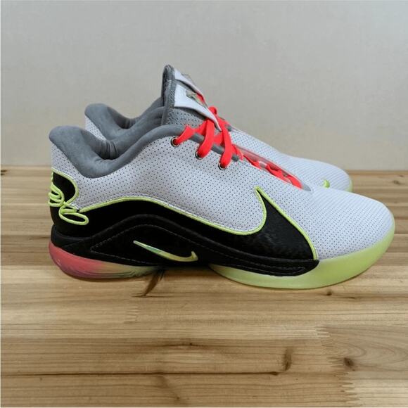 Nike LeBron XXII 22 Crown Jewel White Volt Glow FZ1094-101 Men's Size 14 - Picture 1 of 5